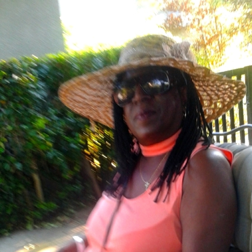 Meet your Posher, Precilla